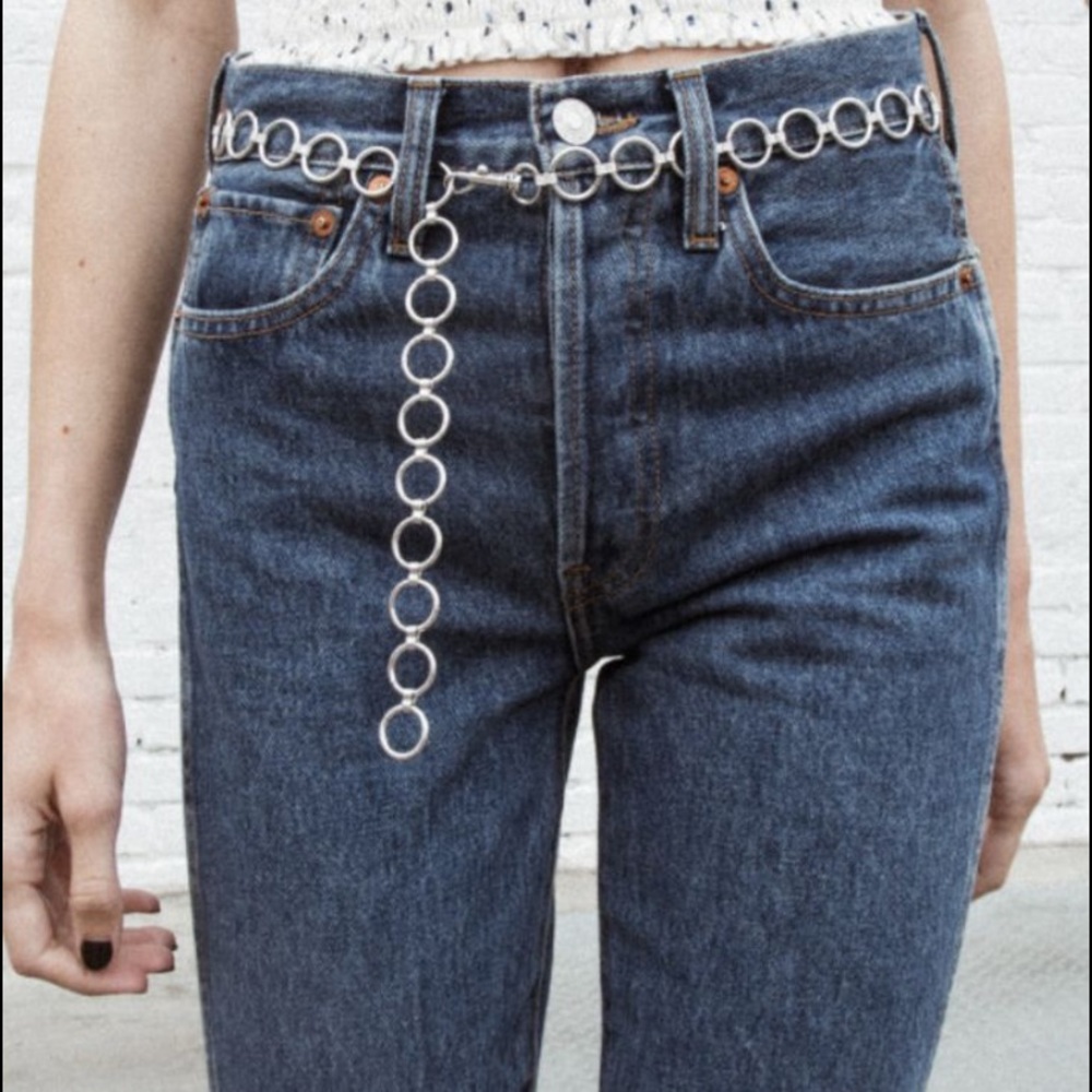 Brandy Melville circle belt